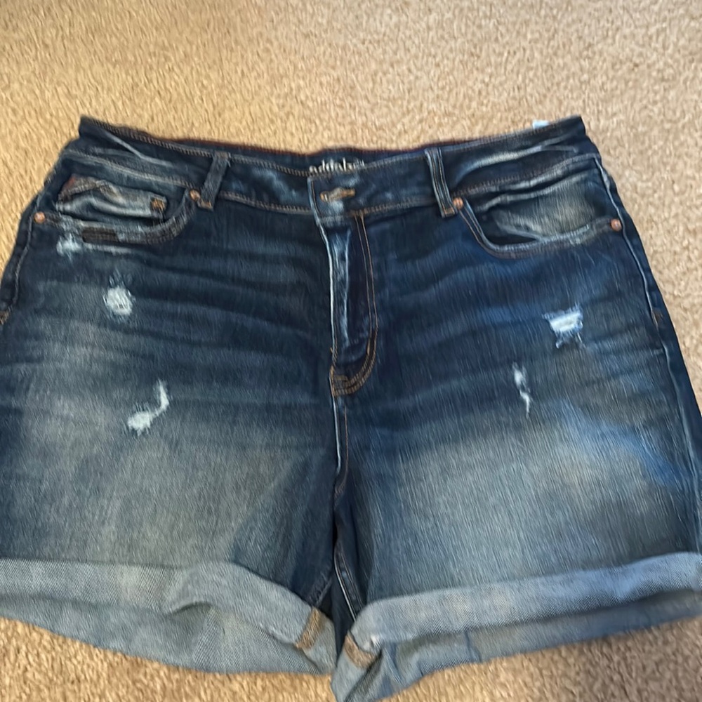 Euc Maurice edgely Jean shorts